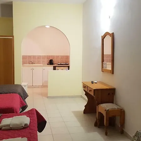 Gardenos Hotel&pool Aparthotel 3*